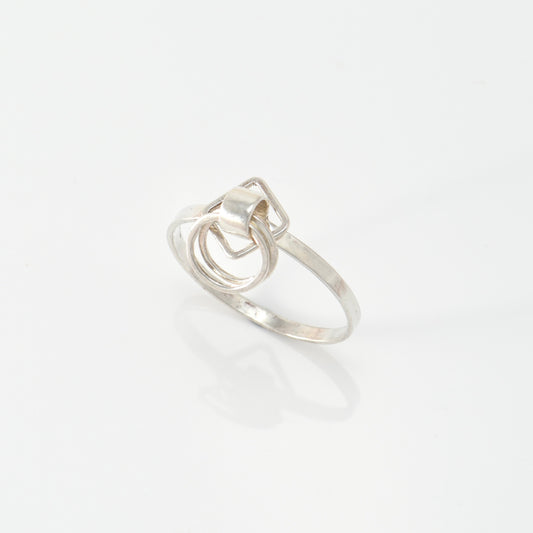 Tavern Puzzle Ring